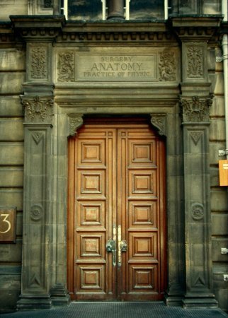 Entrance surgery department Edinburgh