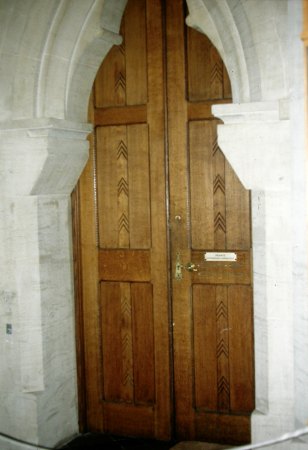 Door of the library in the Oxford museum